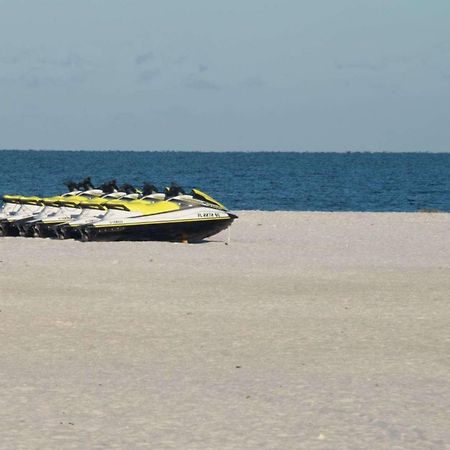 Wyndham Garden Fort Myers Beach Exteriör bild