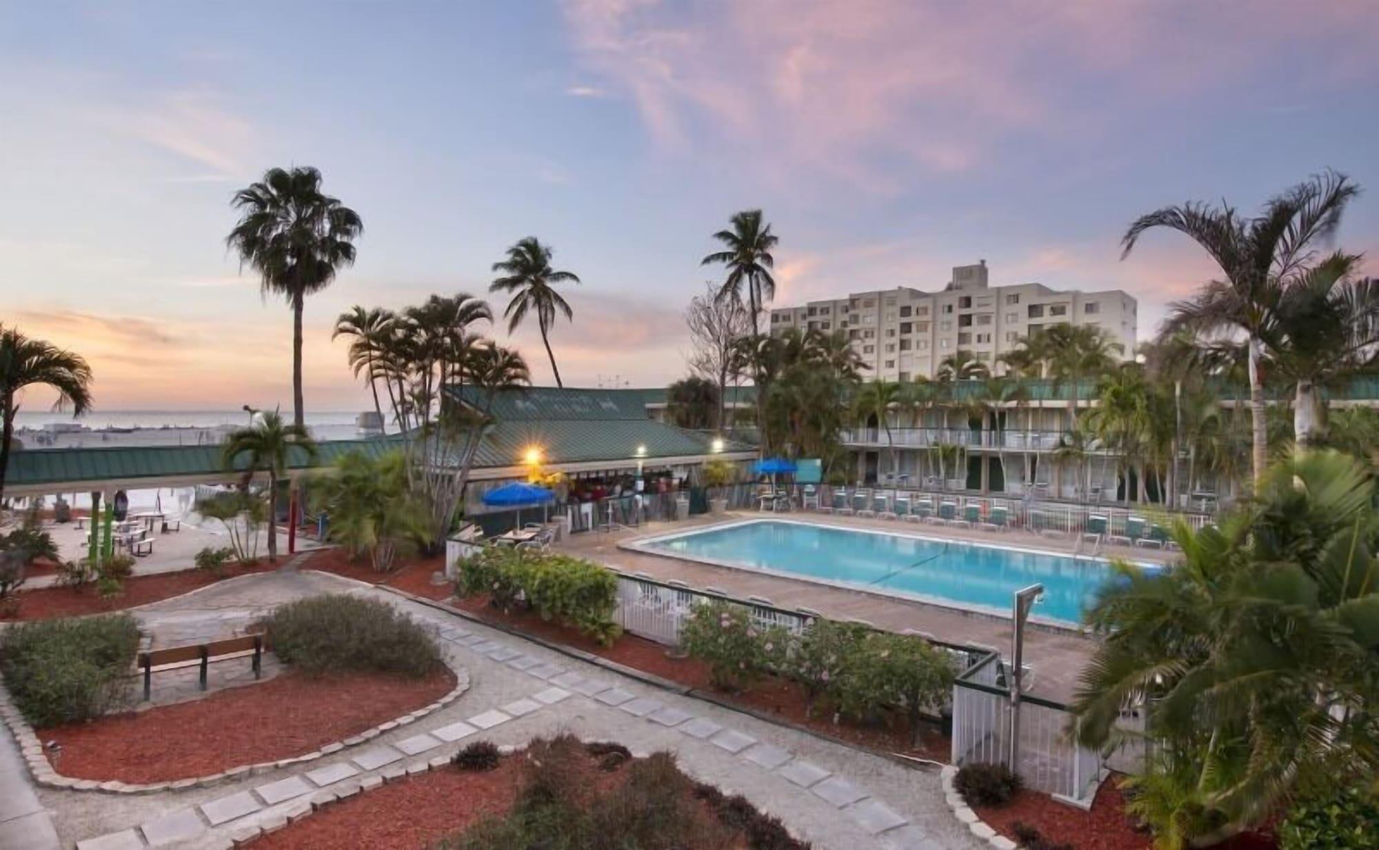 Wyndham Garden Fort Myers Beach Exteriör bild